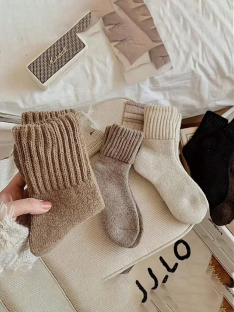 Elaren EmberSocks